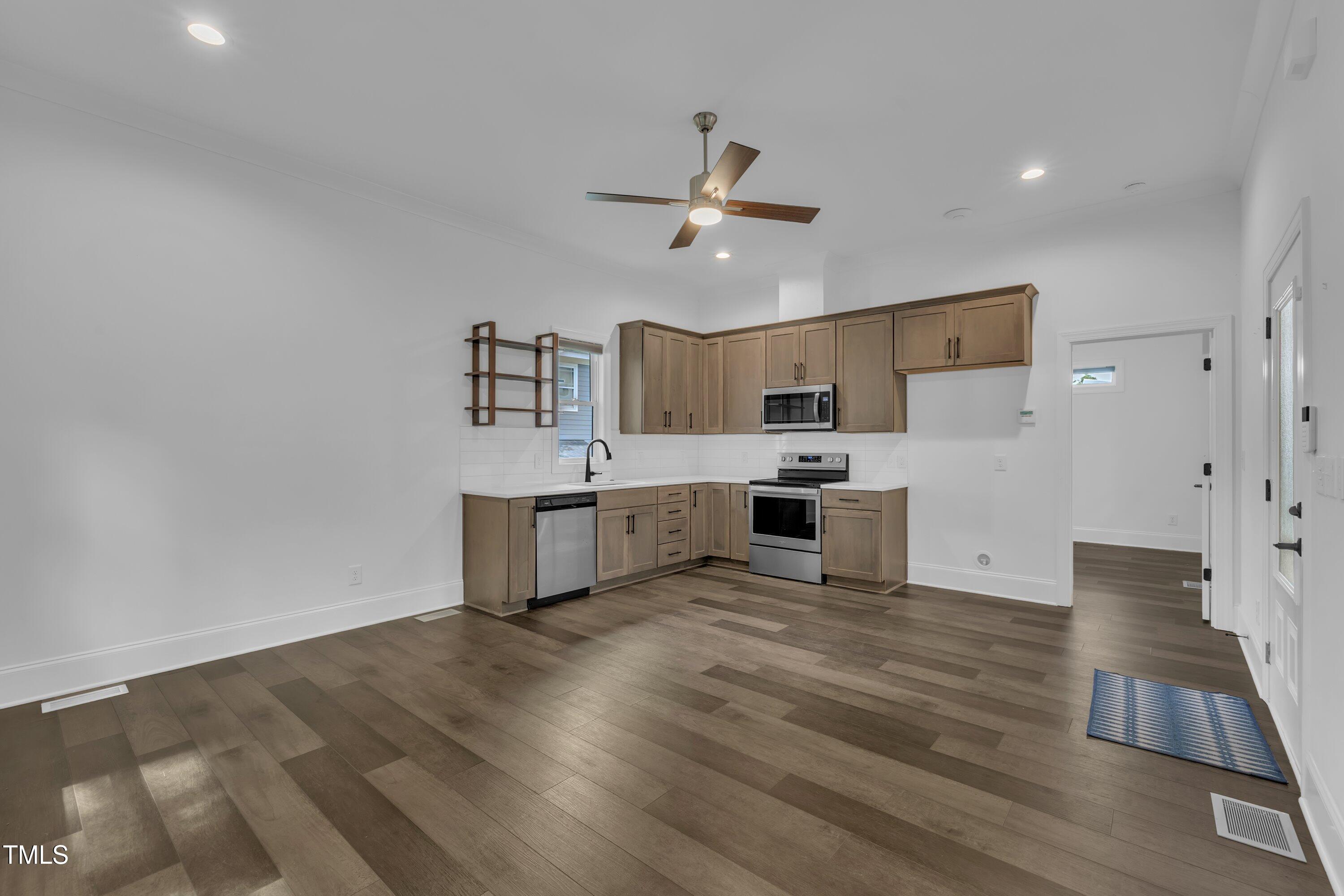 420 Camden Street Raleigh, NC 27601 - Photo 43 of 59 36-420 Camden St-36