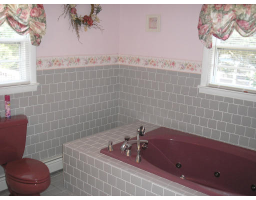 43 Downing Road Peabody, MA 01960 - Photo 8 of 13 Gallery Image 8
