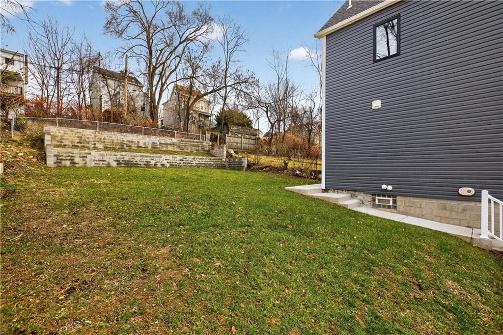 817 Eldora Place Pittsburgh, PA 15210 - Photo 28 of 29 a view of back yard of the house