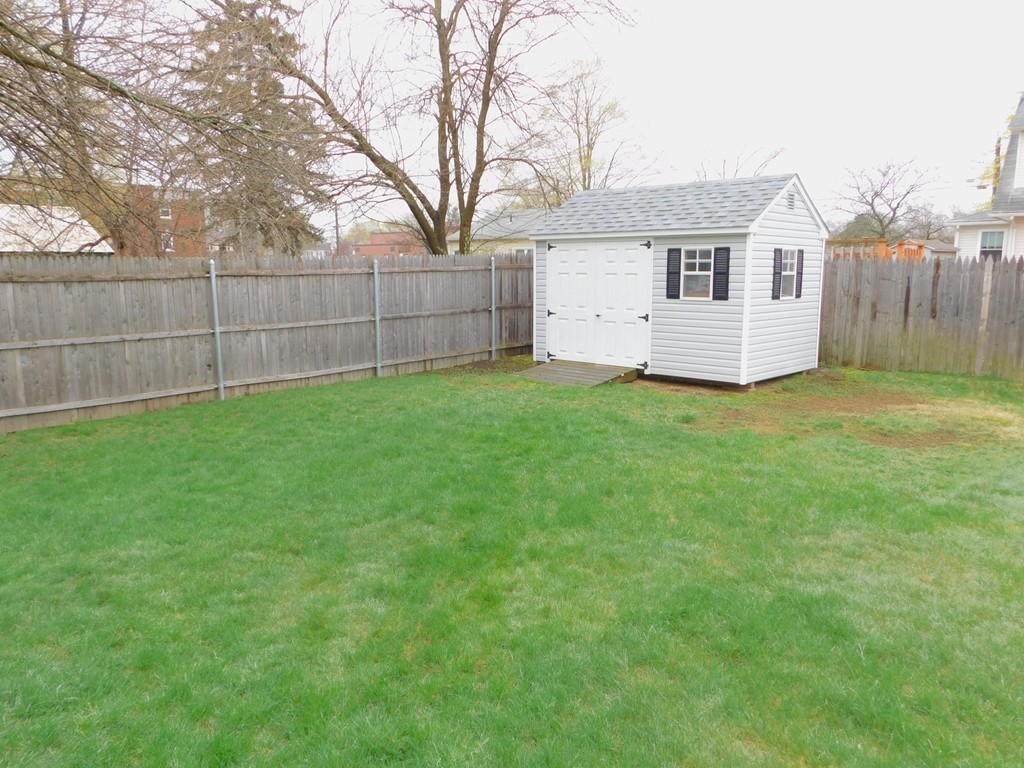 202 Edendale Street Springfield, MA 01104 - Photo 21 of 23 Gallery Image 21