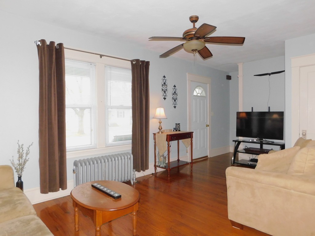 202 Edendale Street Springfield, MA 01104 - Photo 9 of 23 Gallery Image 9