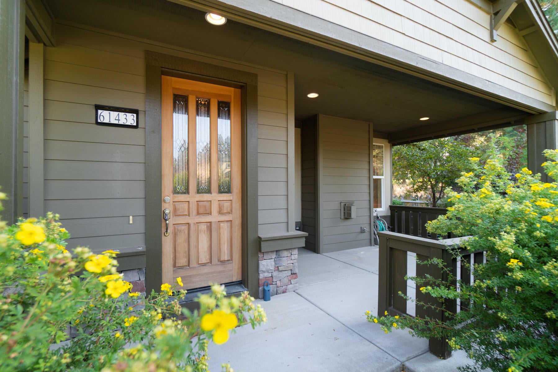 61433 Davis Lake Loop Bend, OR 97702 - Photo 2 of 31 ct-13