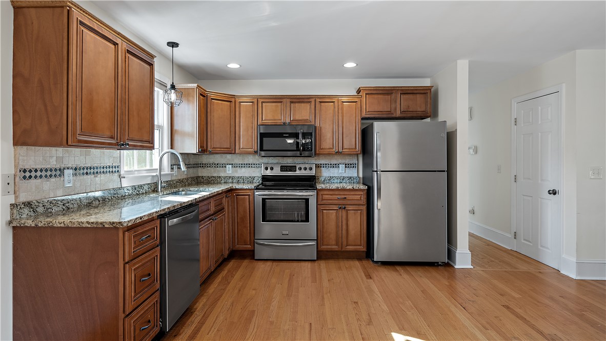 4 Battey Drive Smithfield, RI 02828 - Photo 8 of 27