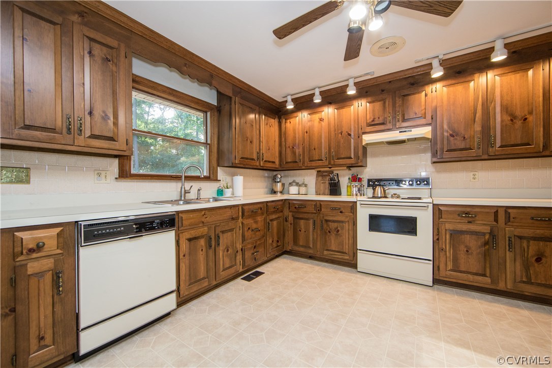 4320 Oxbridge Road Richmond, VA 23236 - Photo 21 of 33 Gallery Image 21