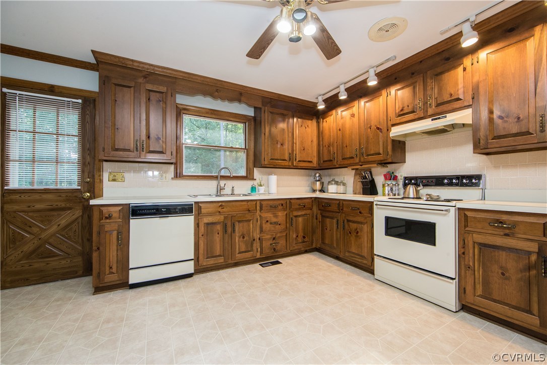 4320 Oxbridge Road Richmond, VA 23236 - Photo 22 of 33 Gallery Image 22