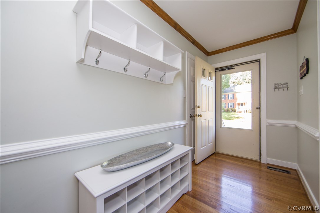 4320 Oxbridge Road Richmond, VA 23236 - Photo 6 of 33 Gallery Image 6