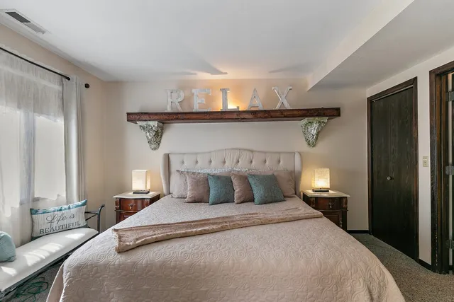 $254,999 | 16 Oak Glen Drive, Galena, IL 61036