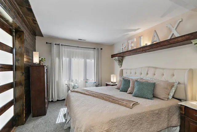 $254,999 | 16 Oak Glen Drive, Galena, IL 61036