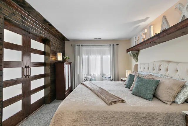 $254,999 | 16 Oak Glen Drive, Galena, IL 61036