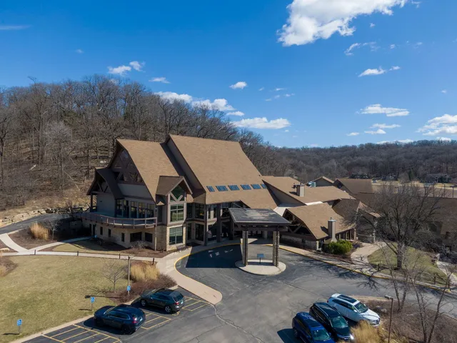 $254,999 | 16 Oak Glen Drive, Galena, IL 61036