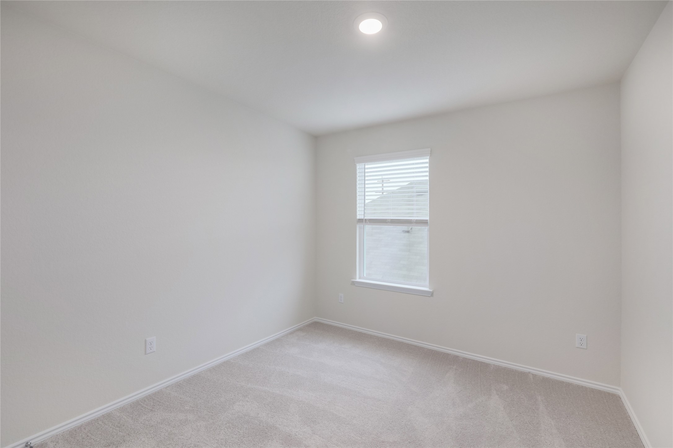 212 Sugar Cane Road Buda, TX 78610 - Photo 28 of 40 an empty room with a window