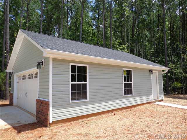 1268 Sutton Spring Road York, SC 29745 - Photo 3 of 16