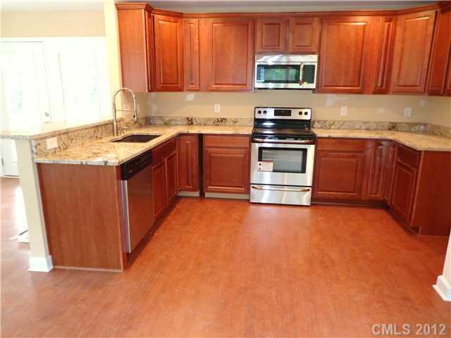 1268 Sutton Spring Road York, SC 29745 - Photo 5 of 16