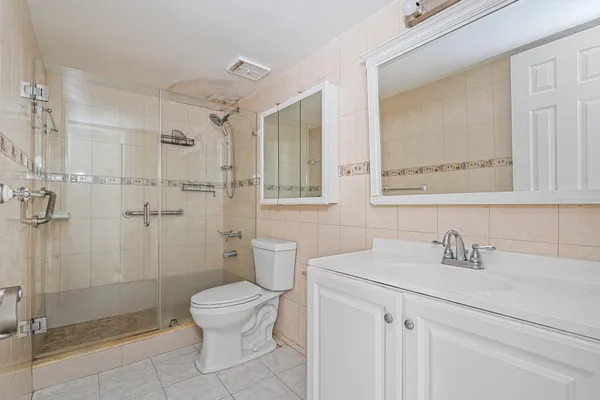 $2,700 | 1340 West 41st Street, Unit 101, Hialeah, FL 33012