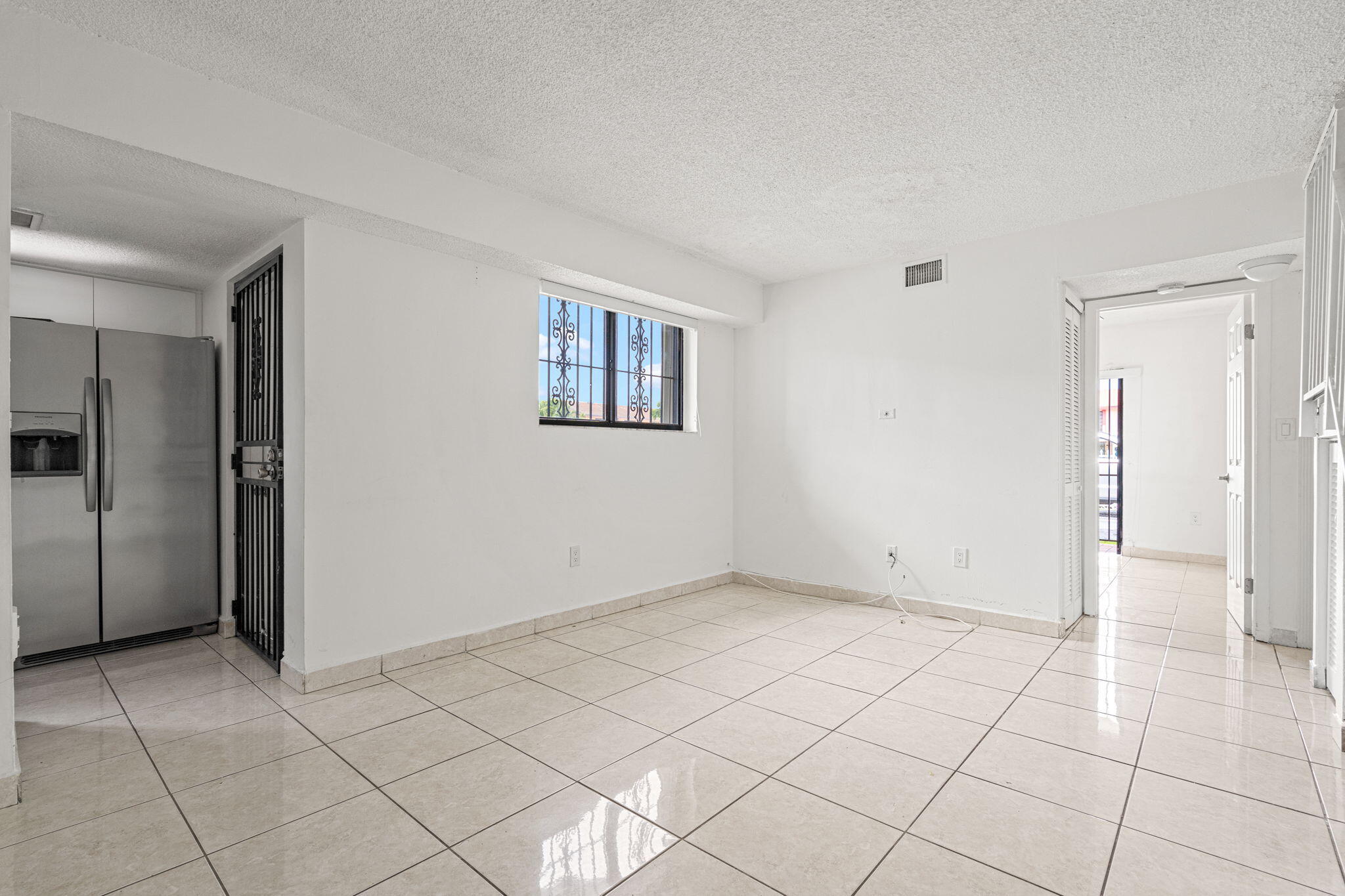 1340 West 41st Street, Unit 101 Hialeah, FL 33012 - Photo 7 of 41 7-web-or-mls-07