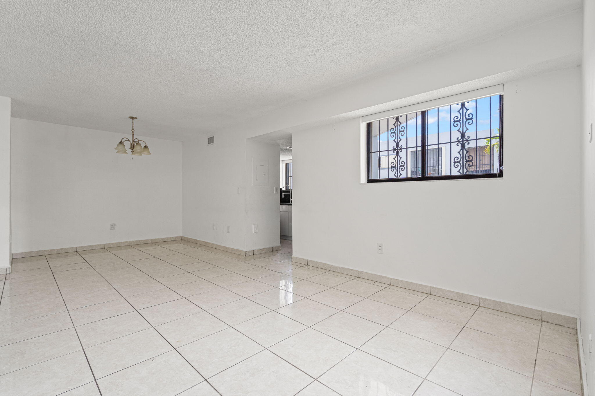 1340 West 41st Street, Unit 101 Hialeah, FL 33012 - Photo 10 of 41 10-web-or-mls-10