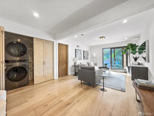 $1,995,000 | 136 Bradford Street, San Francisco, CA 94110