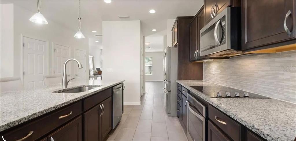 17243 Goldcrest Loop Clermont, FL 34714 - Photo 5 of 10