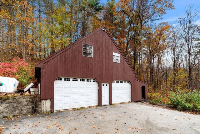 $525,000 | 415 Savage Road, Milford, NH 03055