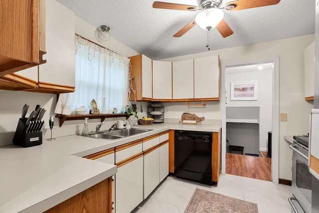 $525,000 | 415 Savage Road, Milford, NH 03055