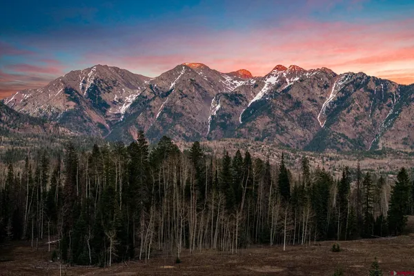 $1,975,000 | 27 Meadow Circle, Durango, CO 81301