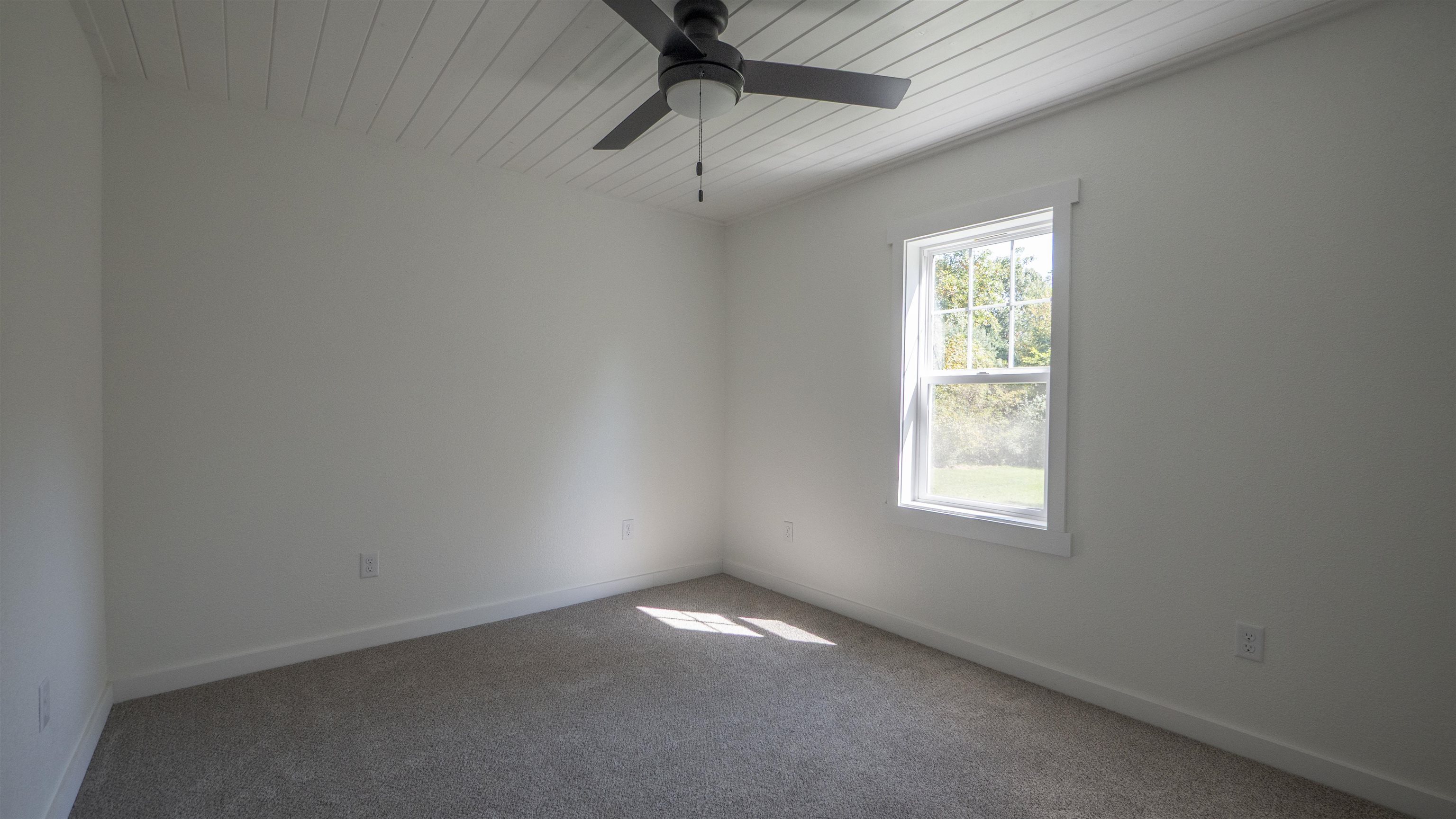 E2059 North Westgate Acres Road Waupaca, WI 54981 - Photo 22 of 36