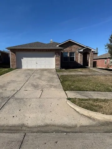 $1,800 | 2613 Salt Maker Way, Little Elm, TX 75068