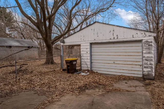 $60,000 | 2207 7th Street, Rockford, IL 61104