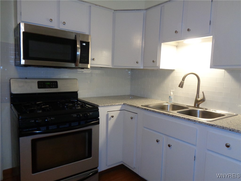 132 June Road Tonawanda, NY 14217 - Photo 5 of 44 Kitchen
