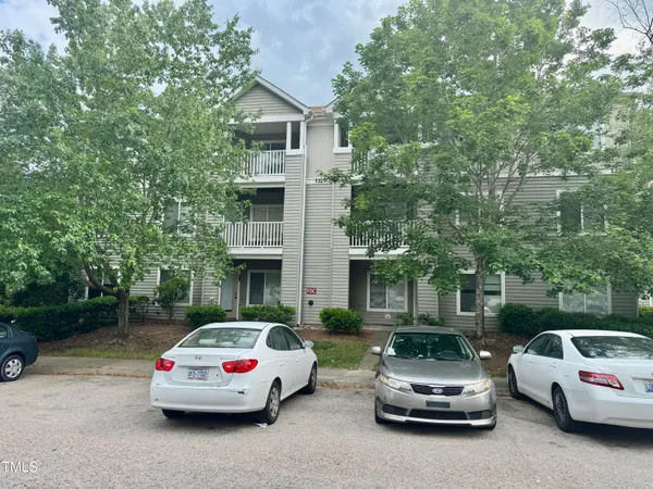 $270,000 | 1321 Crab Orchard Drive, Unit 203, Raleigh, NC 27606