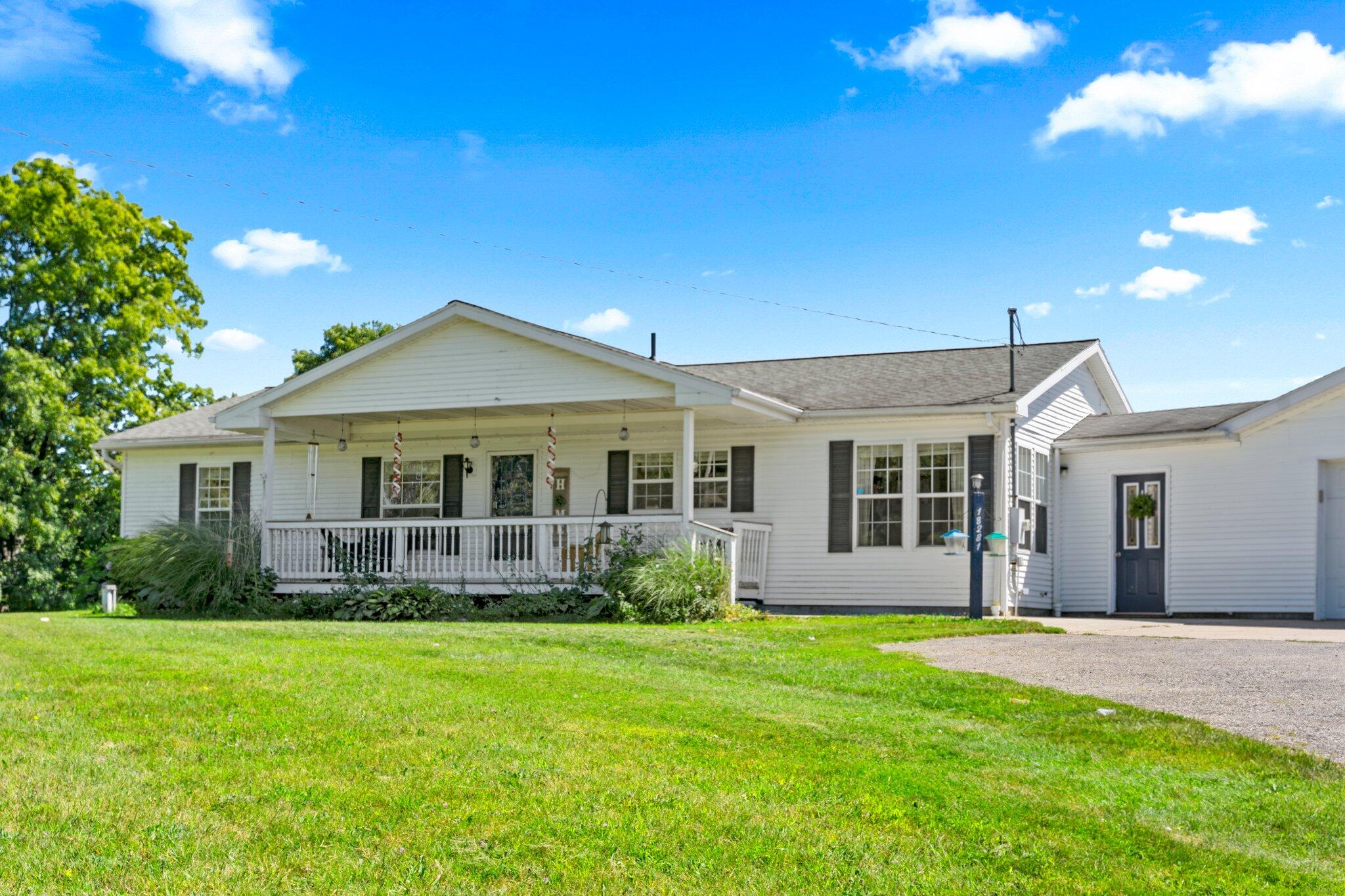 18281 20 Mile Road Tustin, MI 49688 - Photo 2 of 29 23-web-or-mls-DSC08660