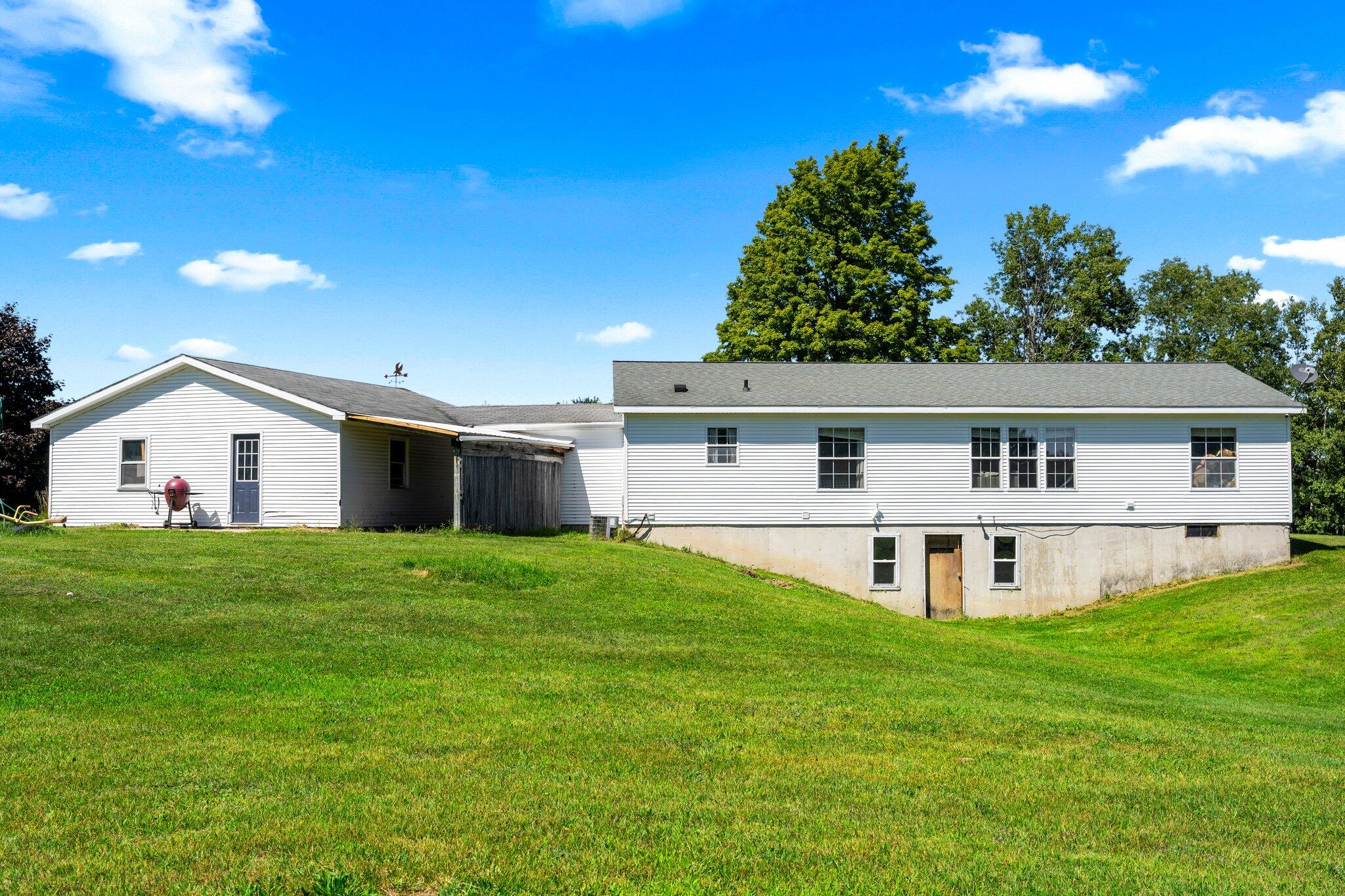 18281 20 Mile Road Tustin, MI 49688 - Photo 4 of 29 25-web-or-mls-DSC08667
