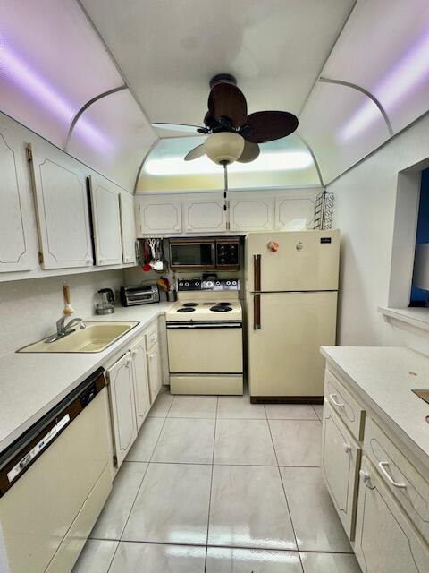 30 Suffolk A Boca Raton, FL 33434 - Photo 3 of 34 Kitchen