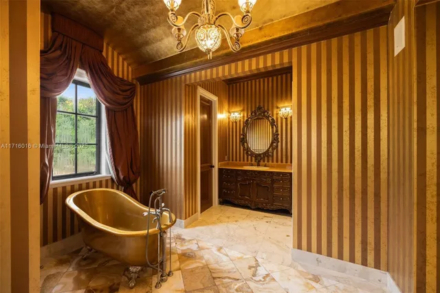 $6,500,000 | 9940 West Suburban Drive, Pinecrest, FL 33156