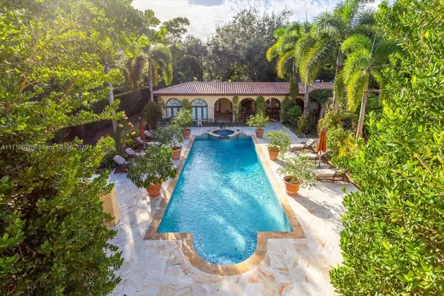 $6,500,000 | 9940 West Suburban Drive, Pinecrest, FL 33156