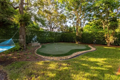 $6,500,000 | 9940 West Suburban Drive, Pinecrest, FL 33156