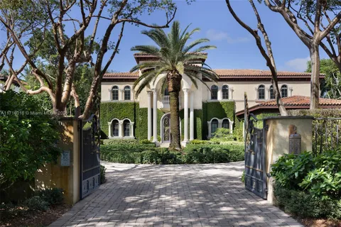 $6,500,000 | 9940 West Suburban Drive, Pinecrest, FL 33156