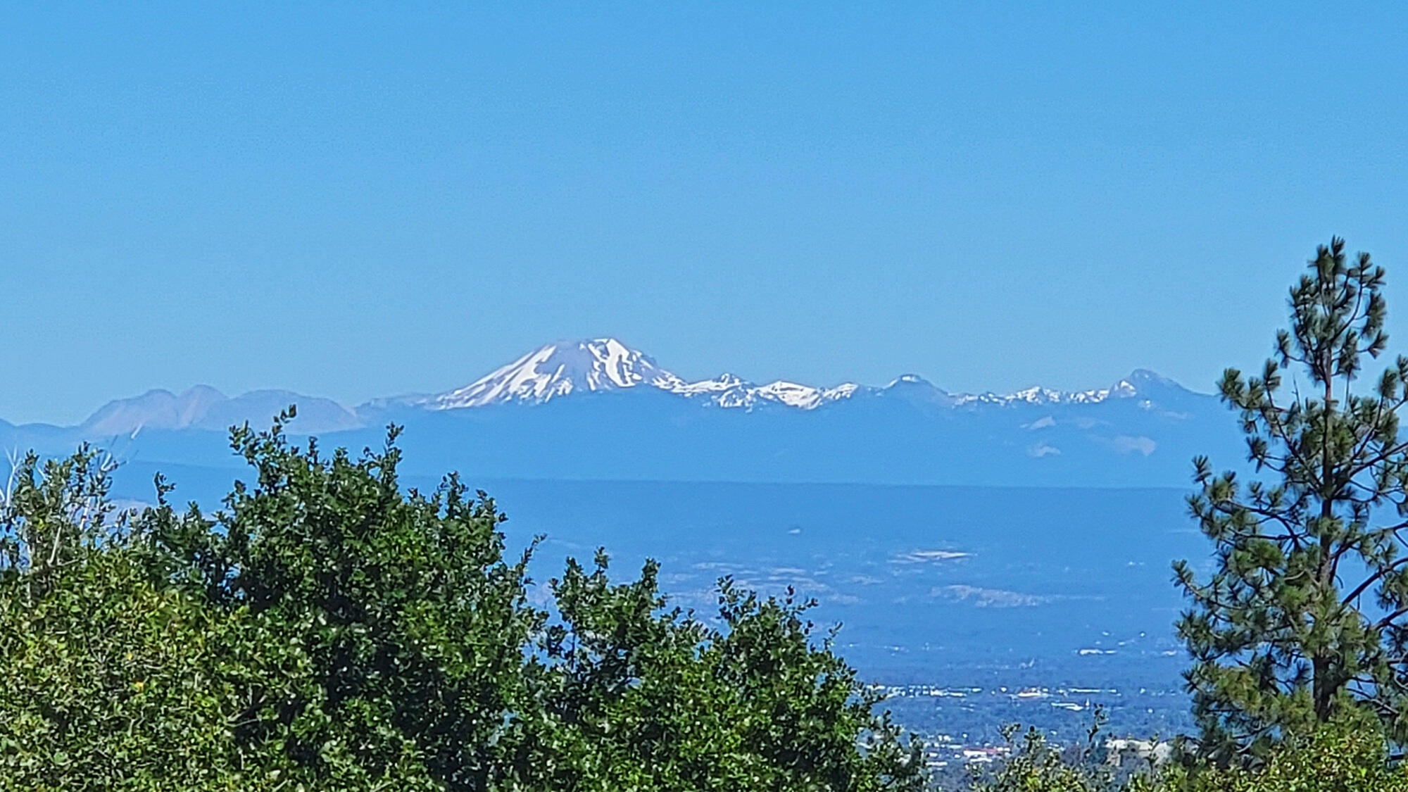 15723 Highland Point Way Redding, CA 96001 - Photo 1 of 40 view2
