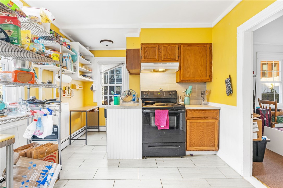 65 Arnold Street Providence, RI 02906 - Photo 11 of 37