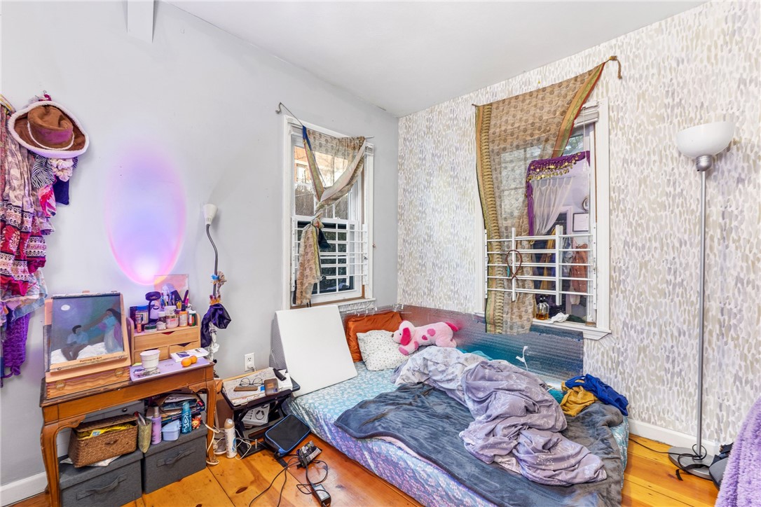 65 Arnold Street Providence, RI 02906 - Photo 13 of 37