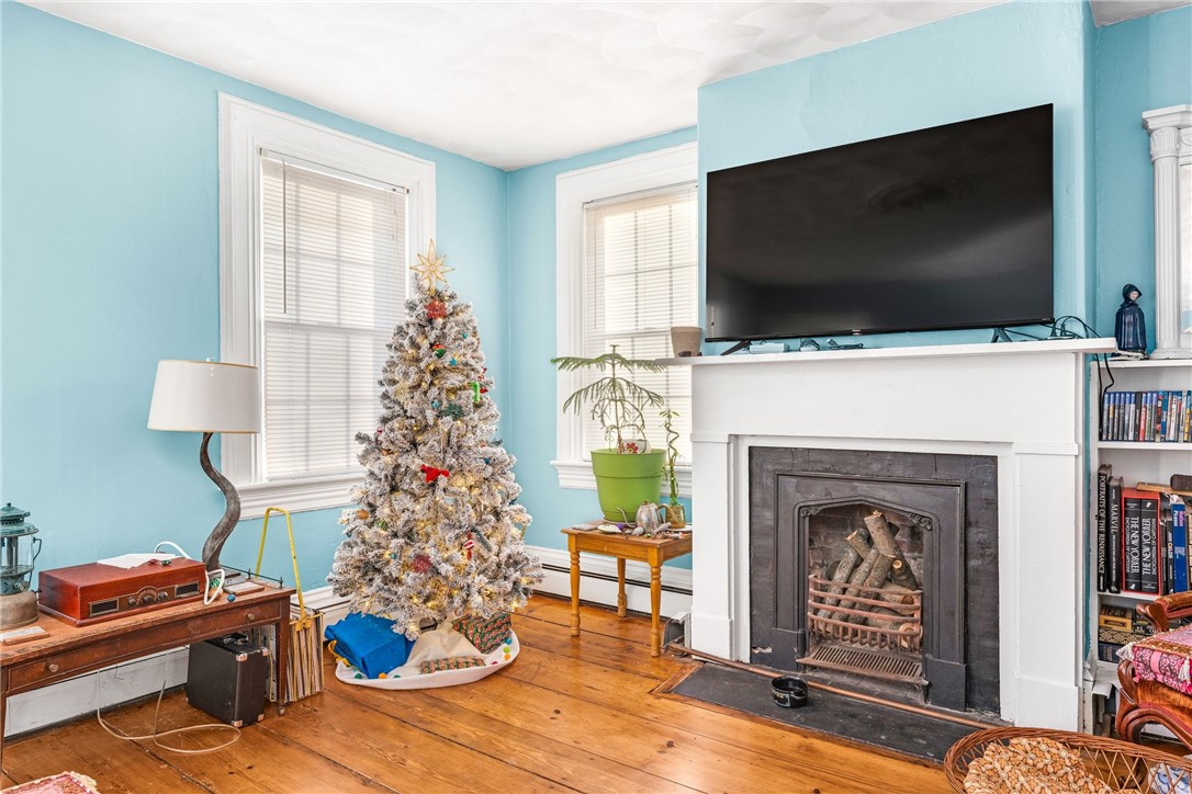 65 Arnold Street Providence, RI 02906 - Photo 17 of 37