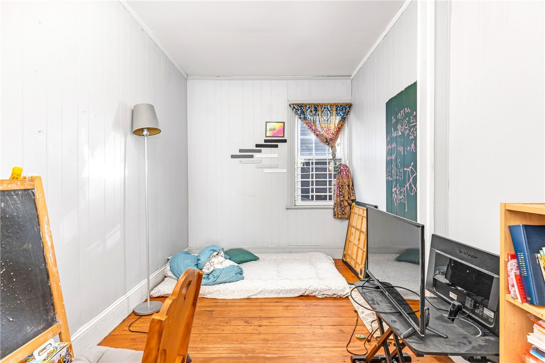 65 Arnold Street Providence, RI 02906 - Photo 23 of 37