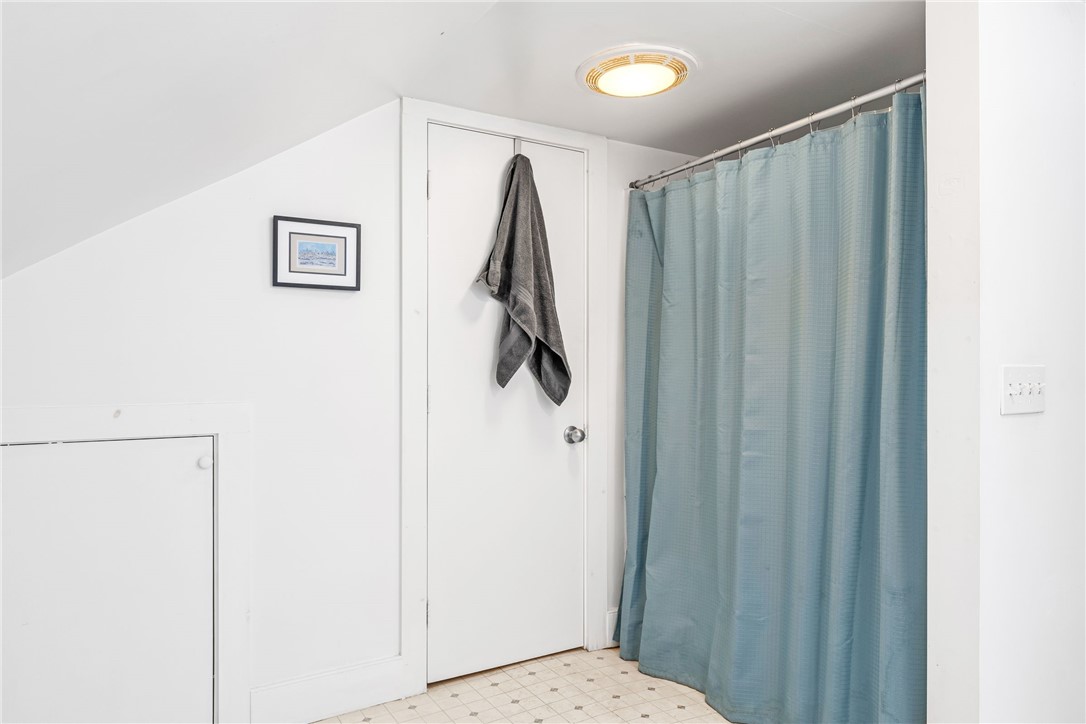 65 Arnold Street Providence, RI 02906 - Photo 32 of 37