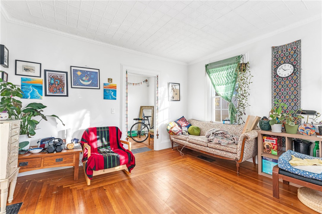 65 Arnold Street Providence, RI 02906 - Photo 6 of 37