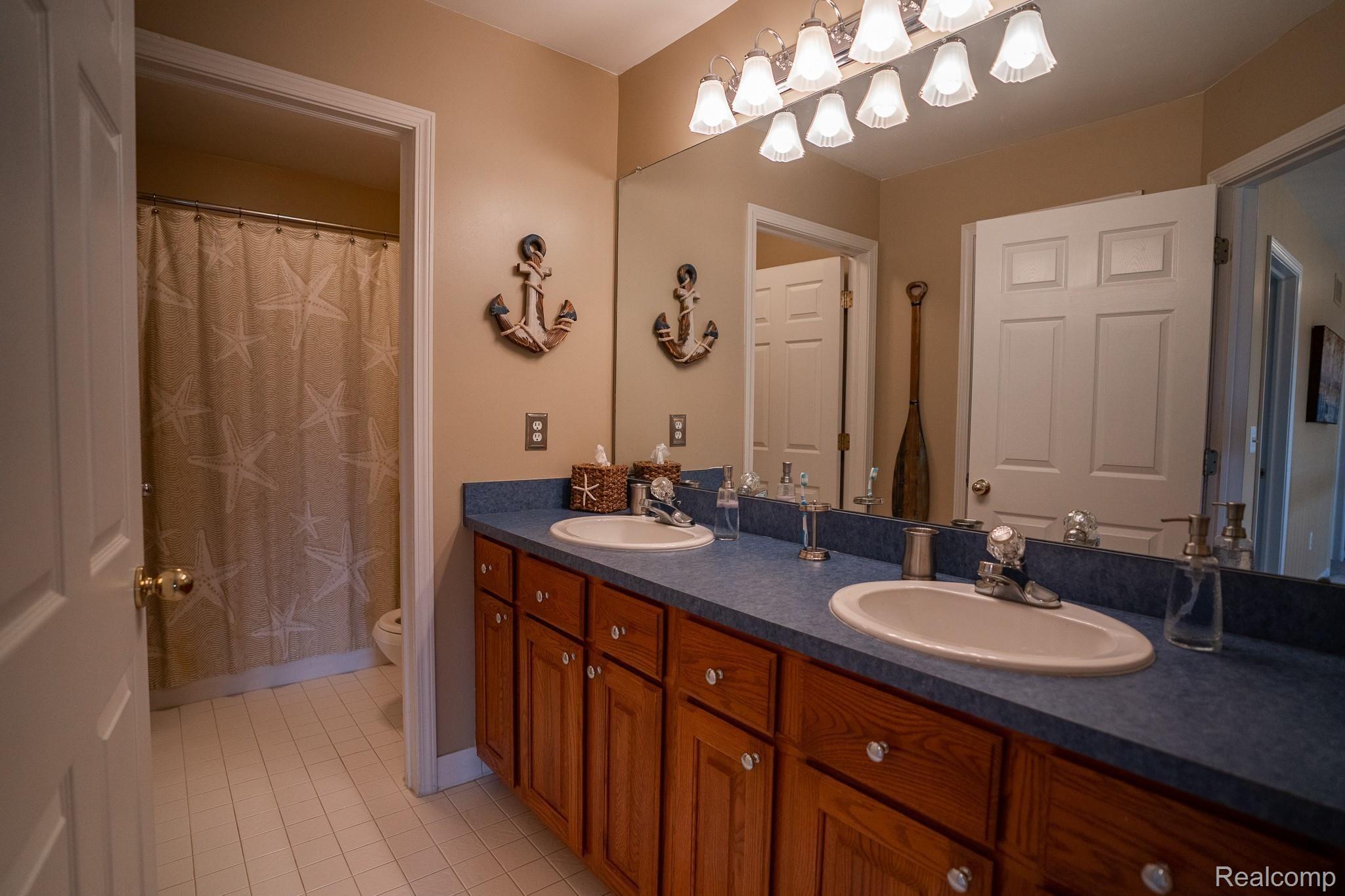 3508 Wyndam Court Rochester, MI 48306 - Photo 24 of 36 Wyndam Court-25.jpg