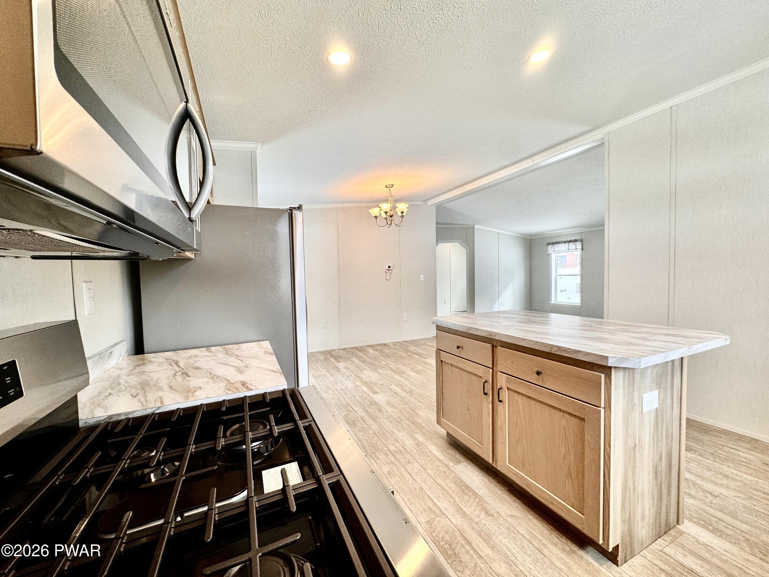 102 Middle Road Greentown, PA 18426 - Photo 9 of 41