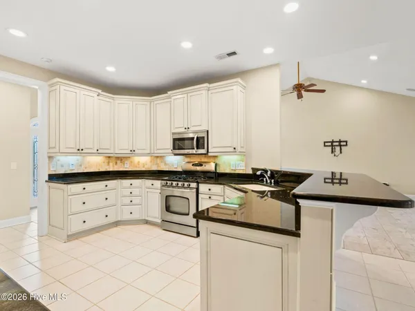 $850,000 | 502 Tradewind Court, North Myrtle Beach, SC 29582