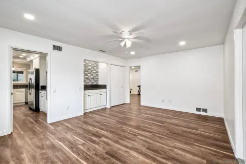 $949,000 | 12085 Calle De Maria, San Diego, CA 92128