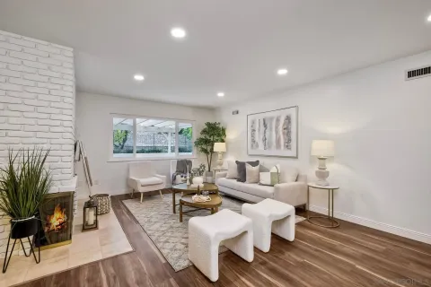 $949,000 | 12085 Calle De Maria, San Diego, CA 92128