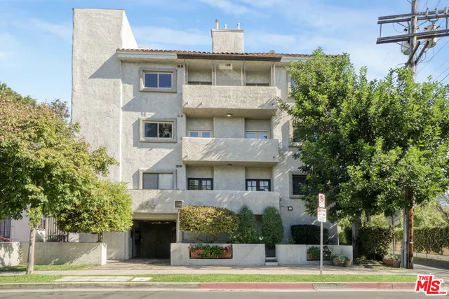 $1,150,000 | 166 South Hayworth Avenue, Unit 201, Los Angeles, CA 90048